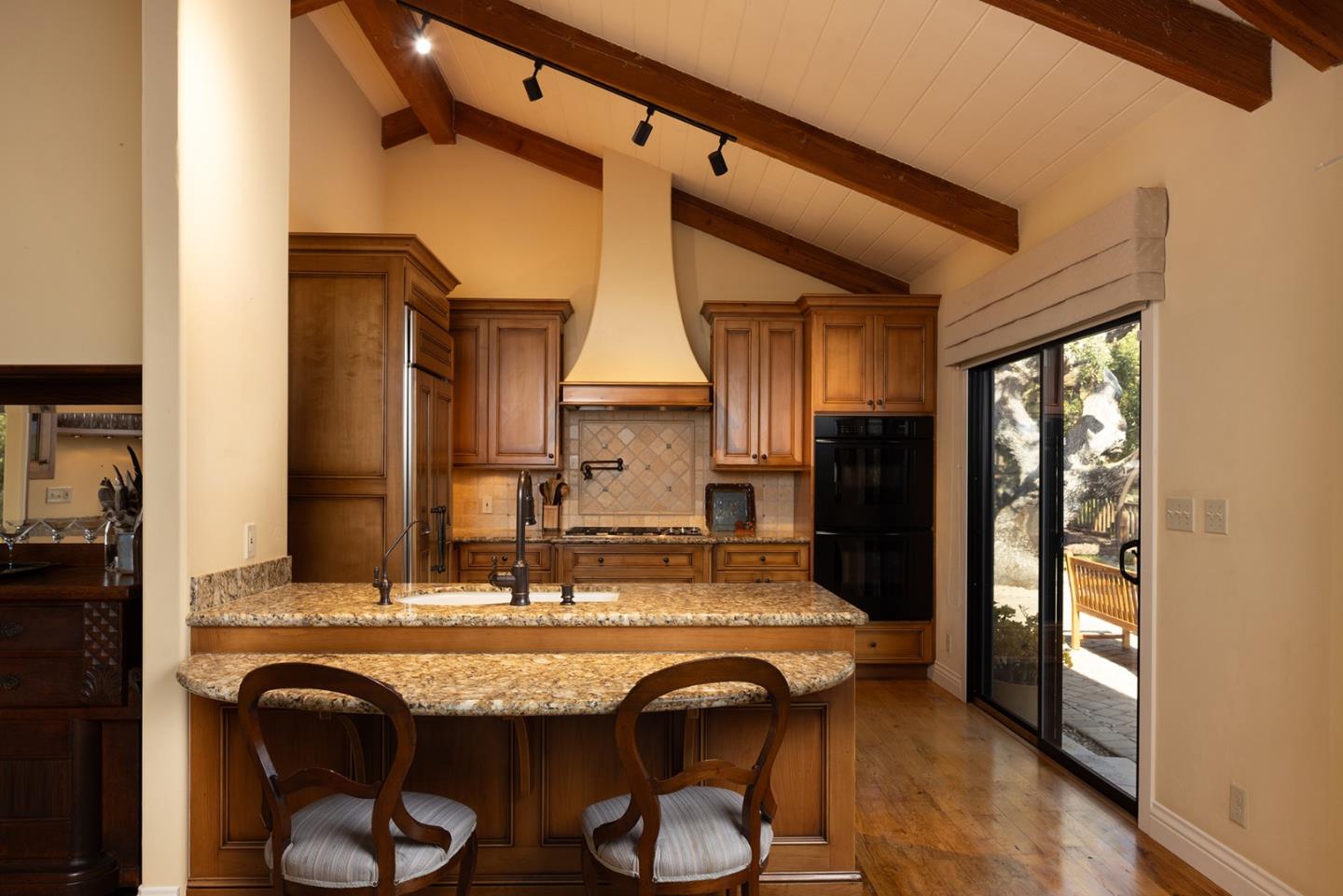 Detail Gallery Image 10 of 60 For 245 Vista Verde, Carmel Valley,  CA 93924 - 3 Beds | 3 Baths