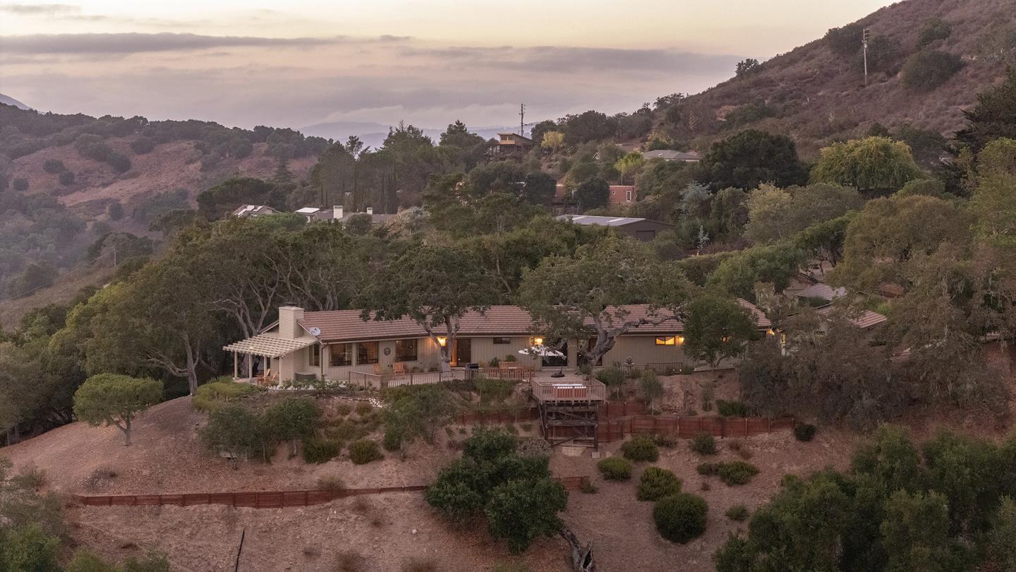 Detail Gallery Image 24 of 60 For 245 Vista Verde, Carmel Valley,  CA 93924 - 3 Beds | 3 Baths