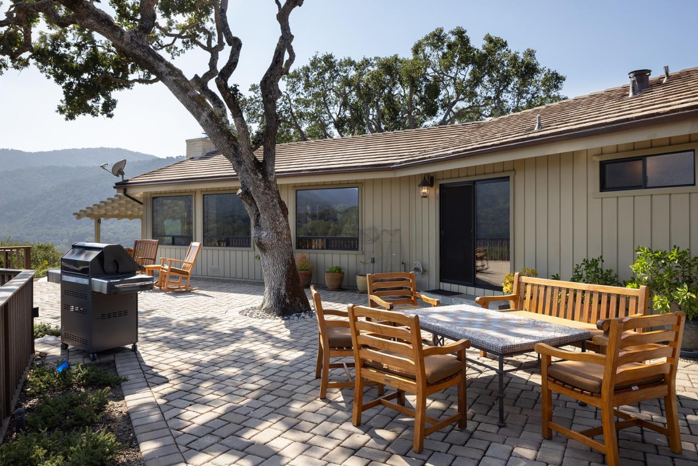 Detail Gallery Image 31 of 60 For 245 Vista Verde, Carmel Valley,  CA 93924 - 3 Beds | 3 Baths