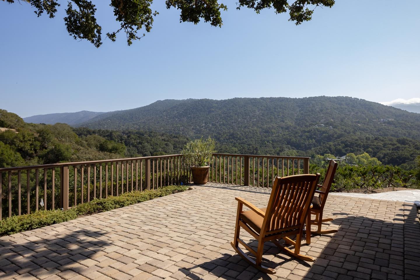 Detail Gallery Image 34 of 60 For 245 Vista Verde, Carmel Valley,  CA 93924 - 3 Beds | 3 Baths