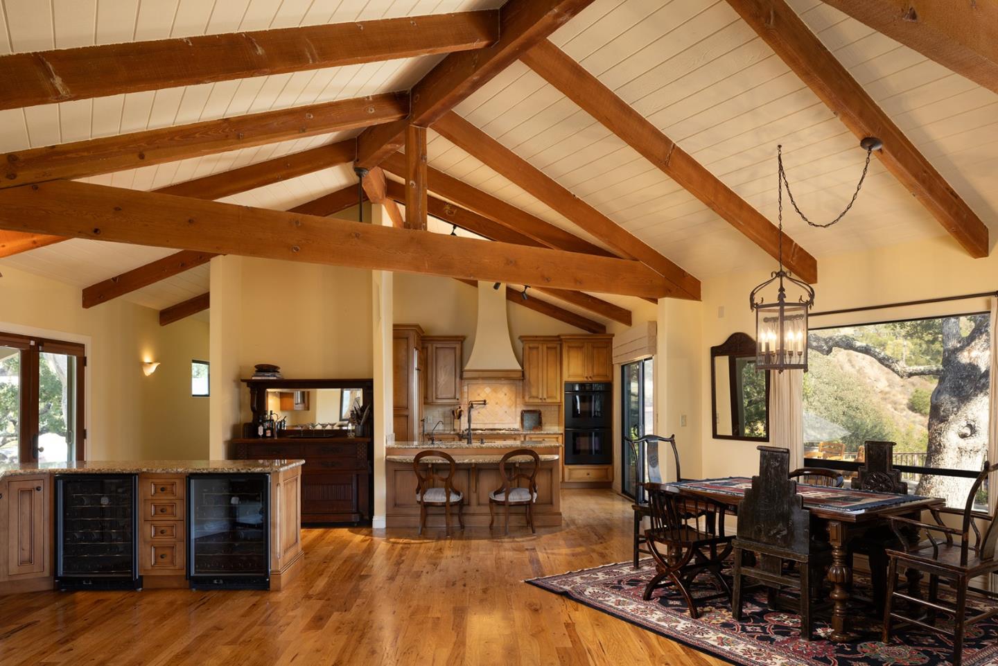 Detail Gallery Image 7 of 60 For 245 Vista Verde, Carmel Valley,  CA 93924 - 3 Beds | 3 Baths