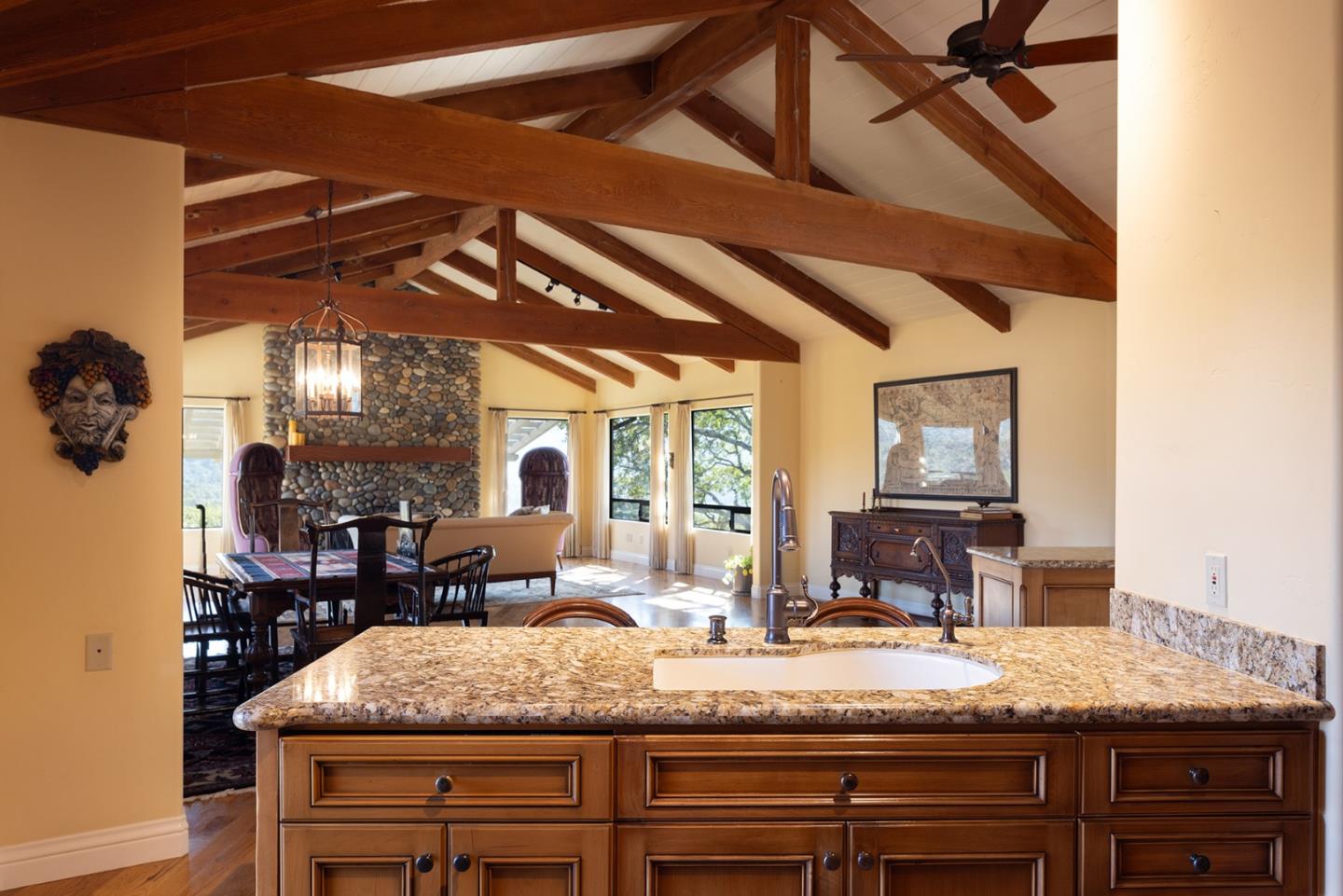 Detail Gallery Image 9 of 60 For 245 Vista Verde, Carmel Valley,  CA 93924 - 3 Beds | 3 Baths