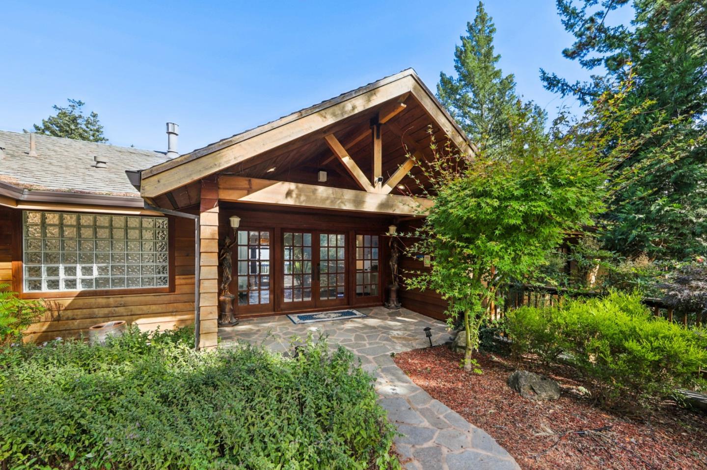 Detail Gallery Image 6 of 36 For 16501 Skyline Blvd, Woodside,  CA 94062 - 5 Beds | 4/1 Baths