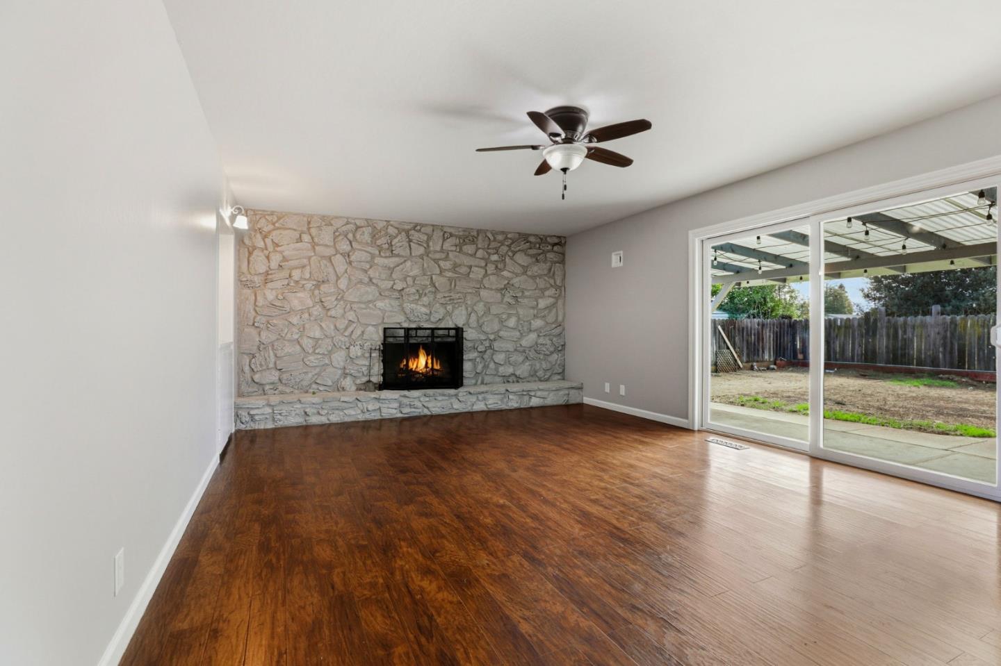 Detail Gallery Image 10 of 35 For 796 Gary St, Gilroy,  CA 95020 - 3 Beds | 2 Baths