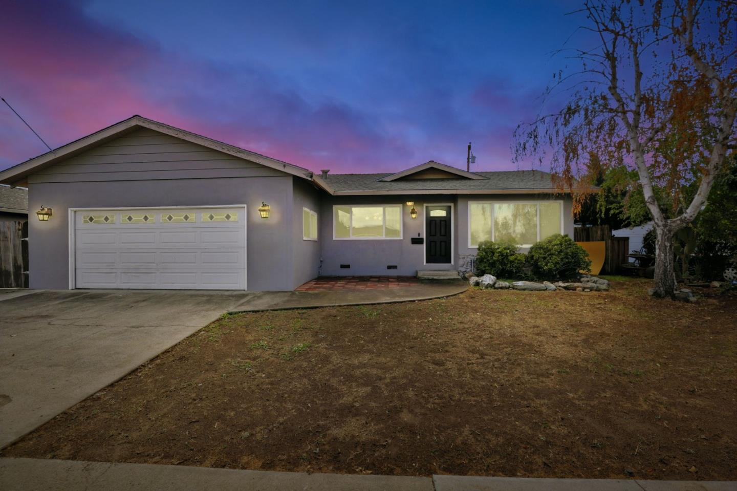 Detail Gallery Image 2 of 35 For 796 Gary St, Gilroy,  CA 95020 - 3 Beds | 2 Baths