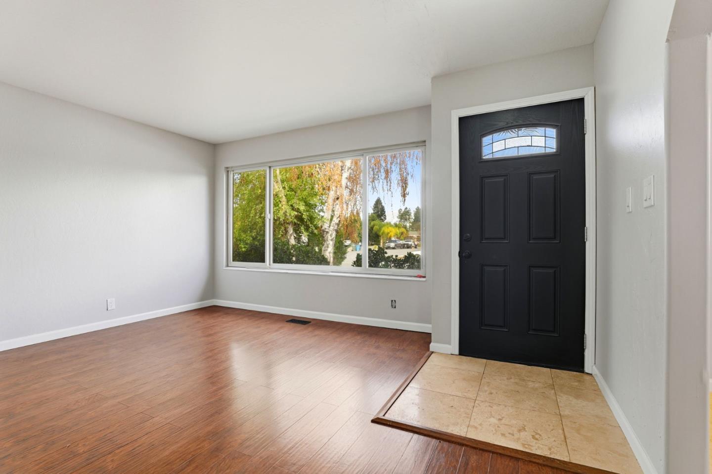 Detail Gallery Image 6 of 35 For 796 Gary St, Gilroy,  CA 95020 - 3 Beds | 2 Baths