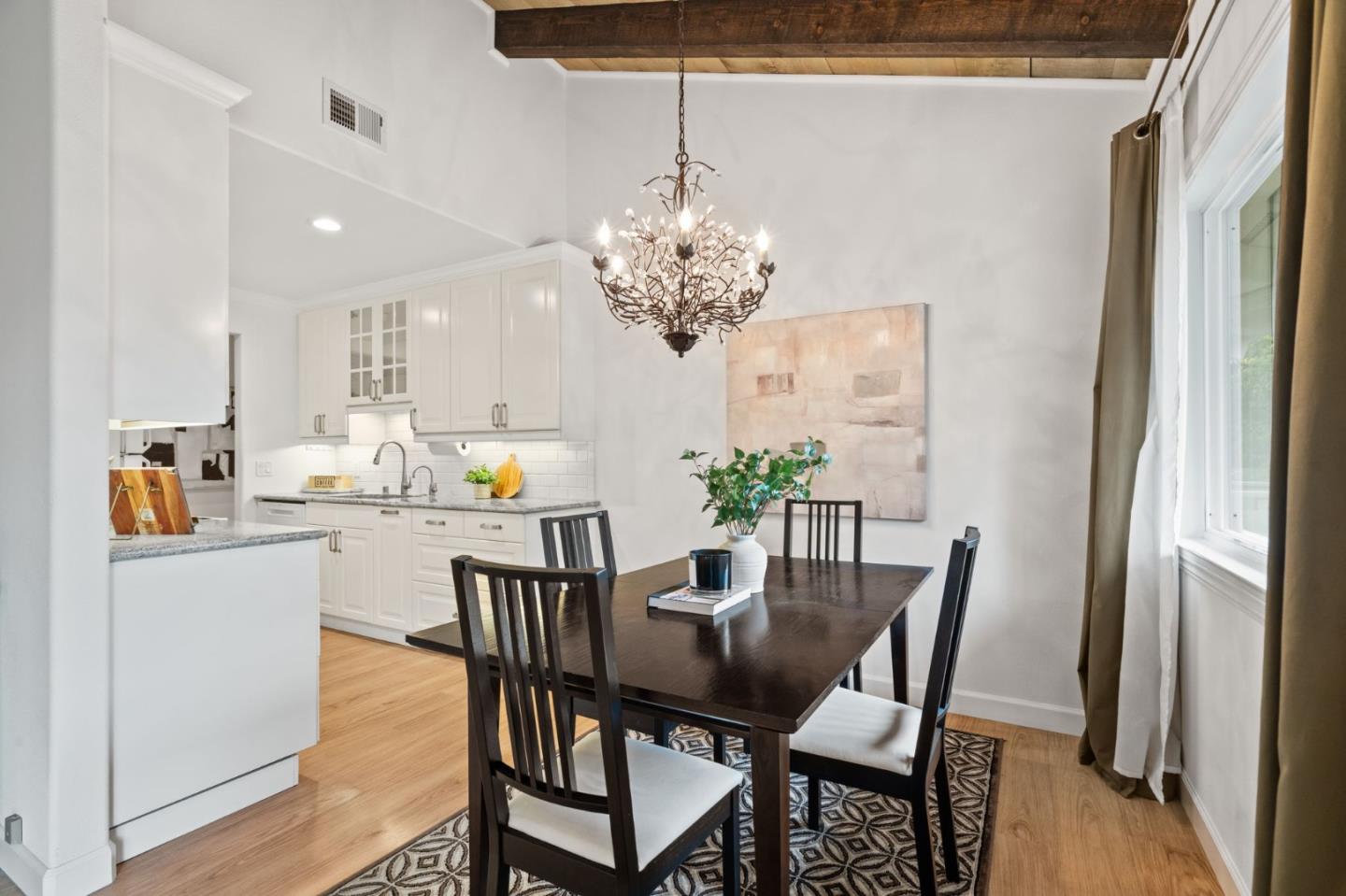 Detail Gallery Image 10 of 42 For 255 S Rengstorff Ave #176,  Mountain View,  CA 94040 - 2 Beds | 1 Baths