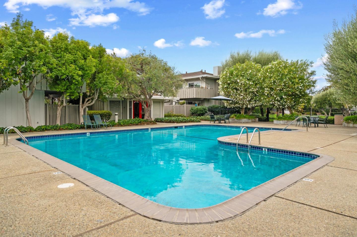 Detail Gallery Image 27 of 42 For 255 S Rengstorff Ave #176,  Mountain View,  CA 94040 - 2 Beds | 1 Baths