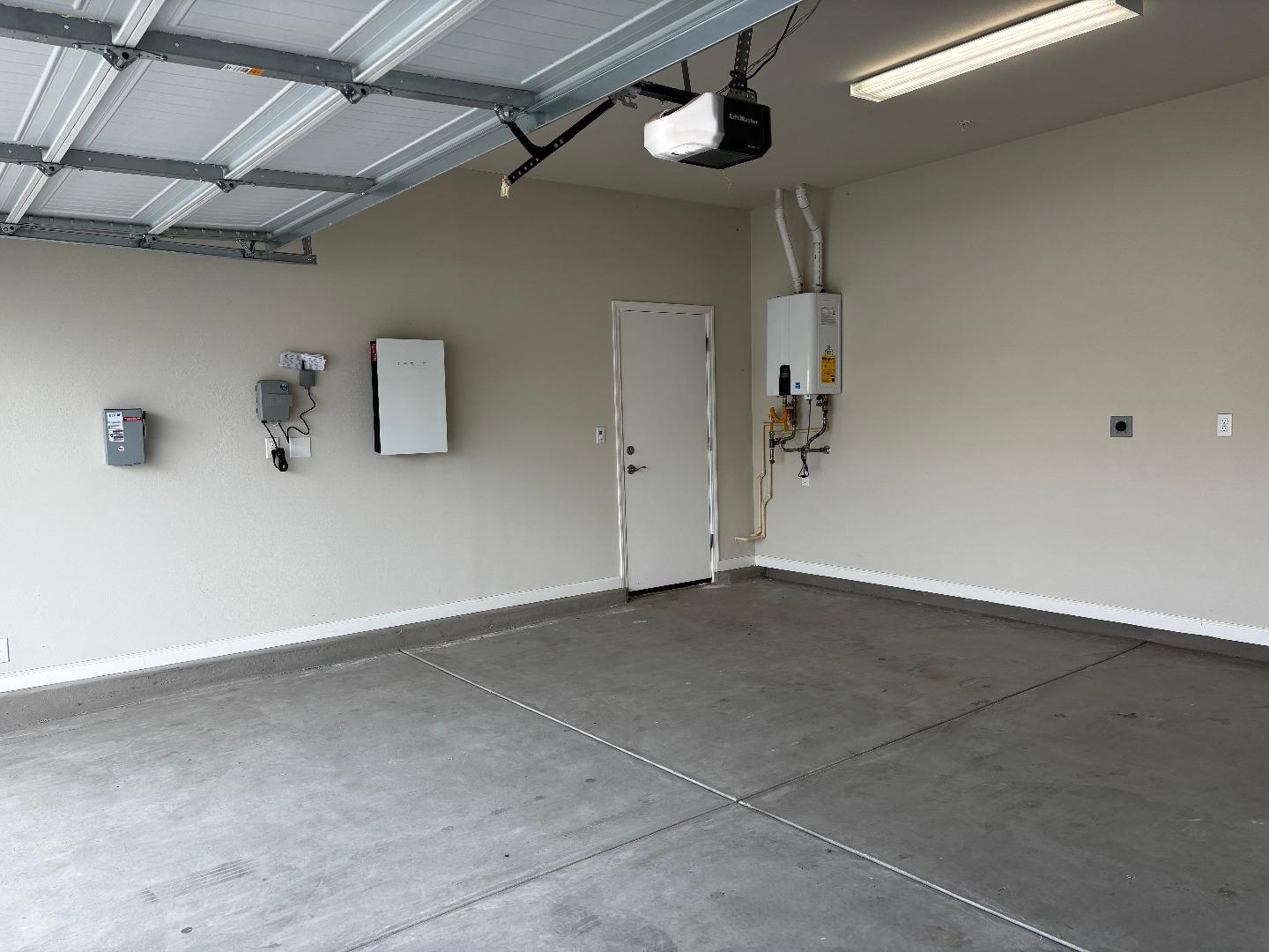 Detail Gallery Image 11 of 11 For 918 E Fargo St, Stockton,  CA 95204 - 4 Beds | 2 Baths