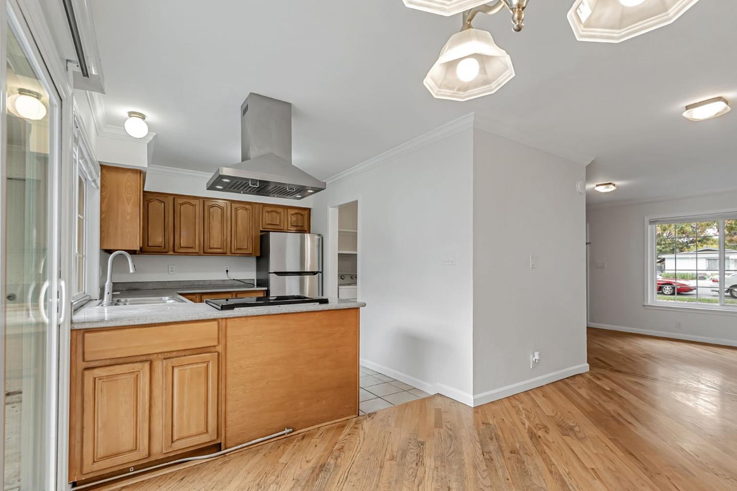 Detail Gallery Image 12 of 35 For 3461 Senter Rd, San Jose,  CA 95111 - 3 Beds | 1/1 Baths