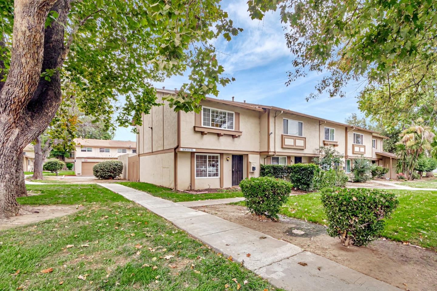 Detail Gallery Image 3 of 35 For 3461 Senter Rd, San Jose,  CA 95111 - 3 Beds | 1/1 Baths