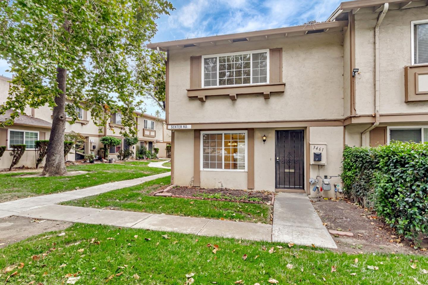 Detail Gallery Image 4 of 35 For 3461 Senter Rd, San Jose,  CA 95111 - 3 Beds | 1/1 Baths