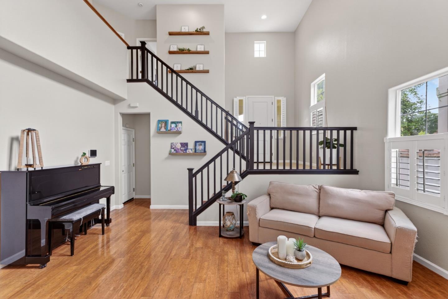 Detail Gallery Image 2 of 41 For 41 Pelican Dr, Watsonville,  CA 95076 - 5 Beds | 3 Baths