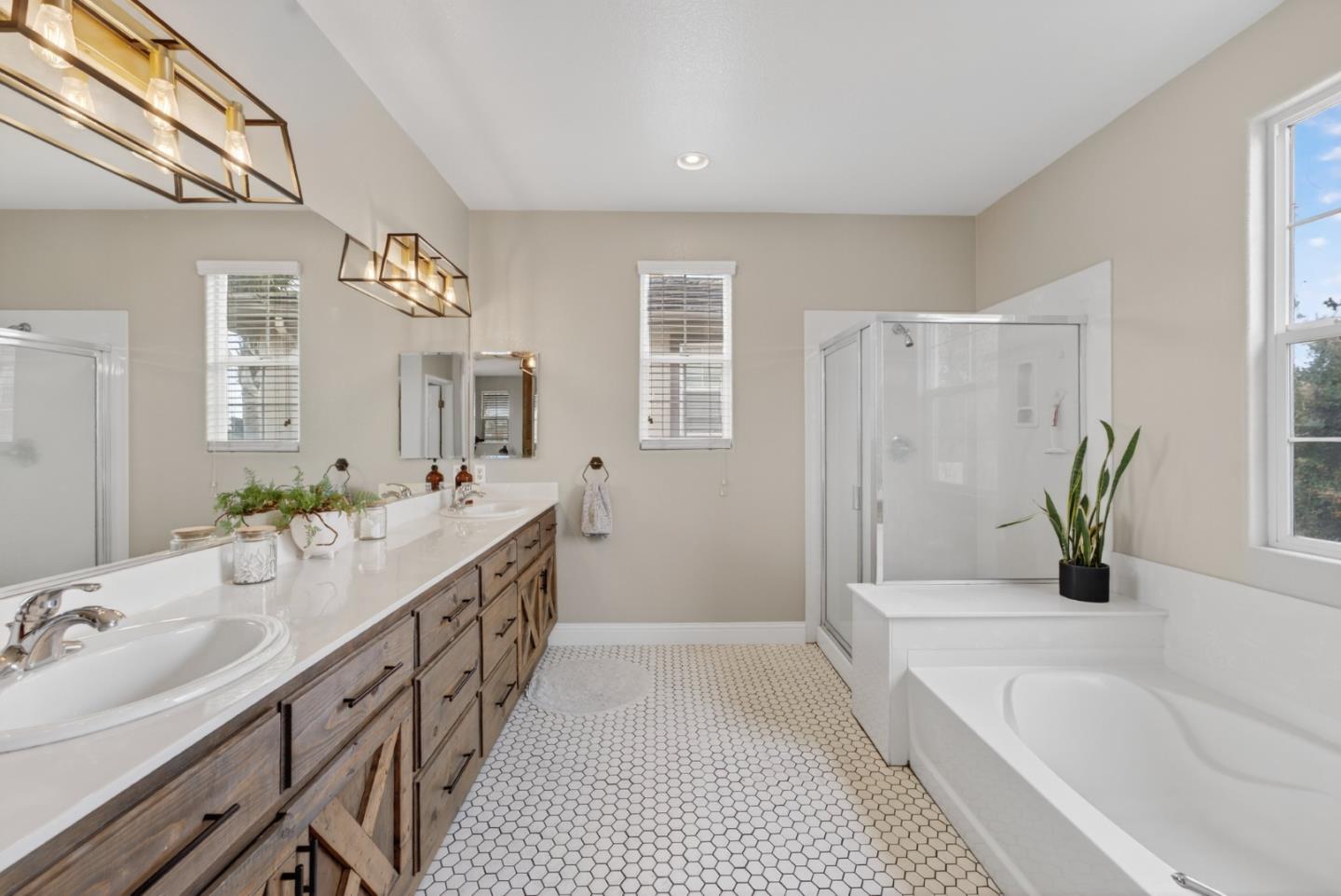 Detail Gallery Image 27 of 41 For 41 Pelican Dr, Watsonville,  CA 95076 - 5 Beds | 3 Baths