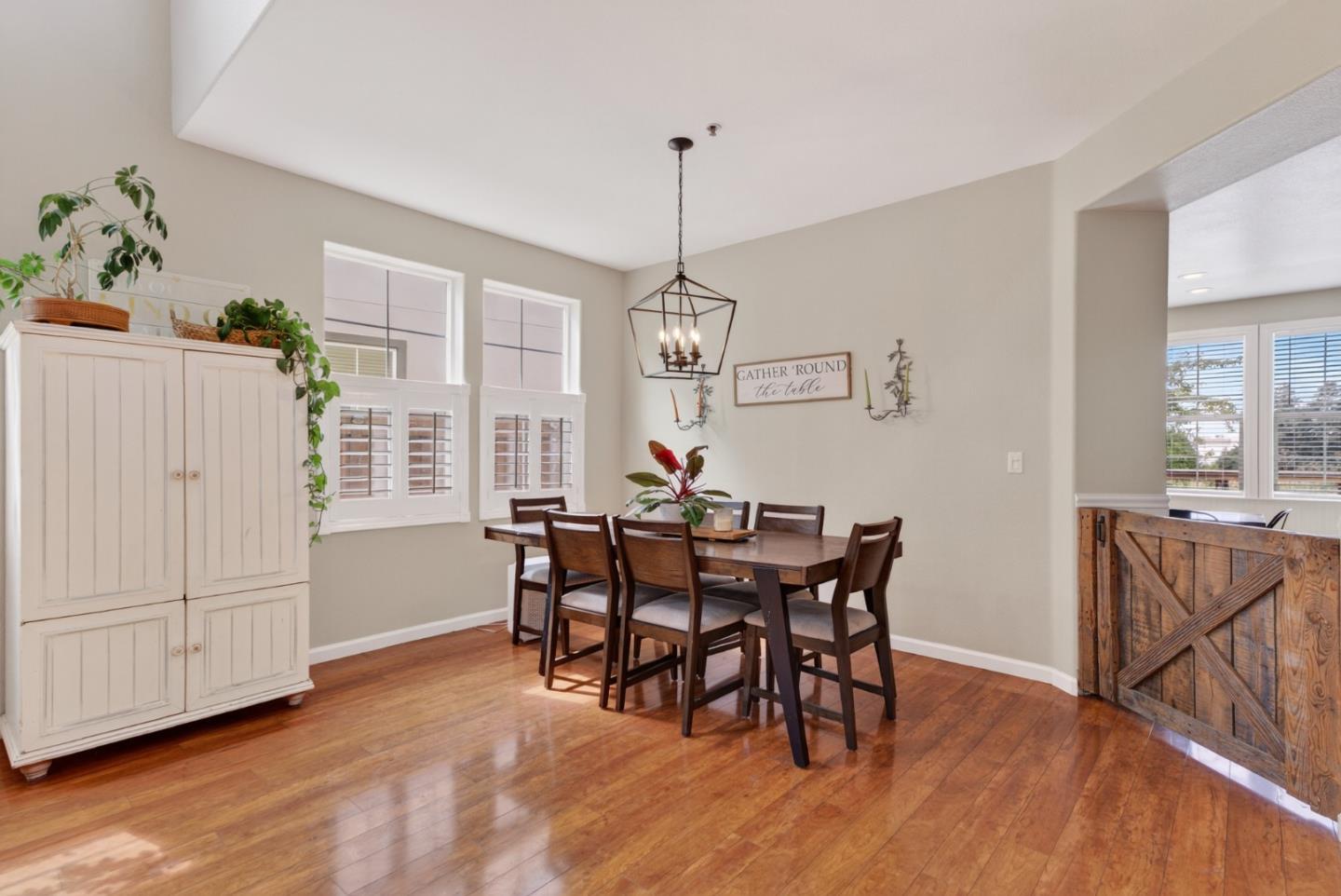 Detail Gallery Image 9 of 41 For 41 Pelican Dr, Watsonville,  CA 95076 - 5 Beds | 3 Baths