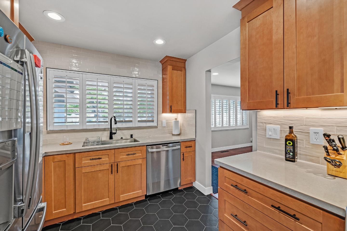 Detail Gallery Image 12 of 35 For 2461 Boxwood Dr, San Jose,  CA 95128 - 3 Beds | 2 Baths