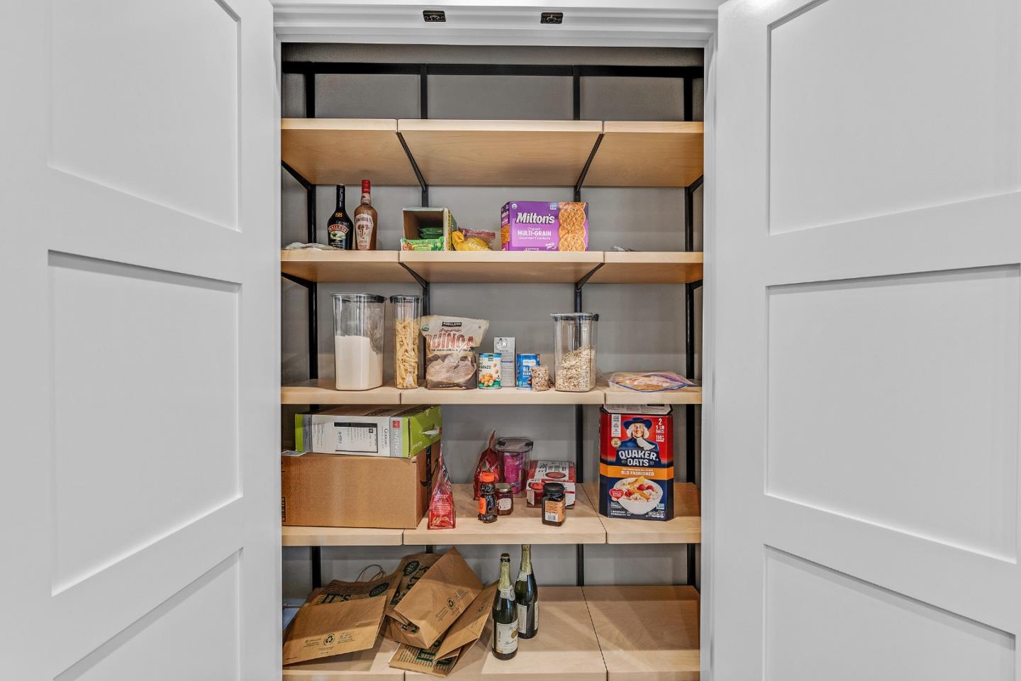 Detail Gallery Image 13 of 35 For 2461 Boxwood Dr, San Jose,  CA 95128 - 3 Beds | 2 Baths