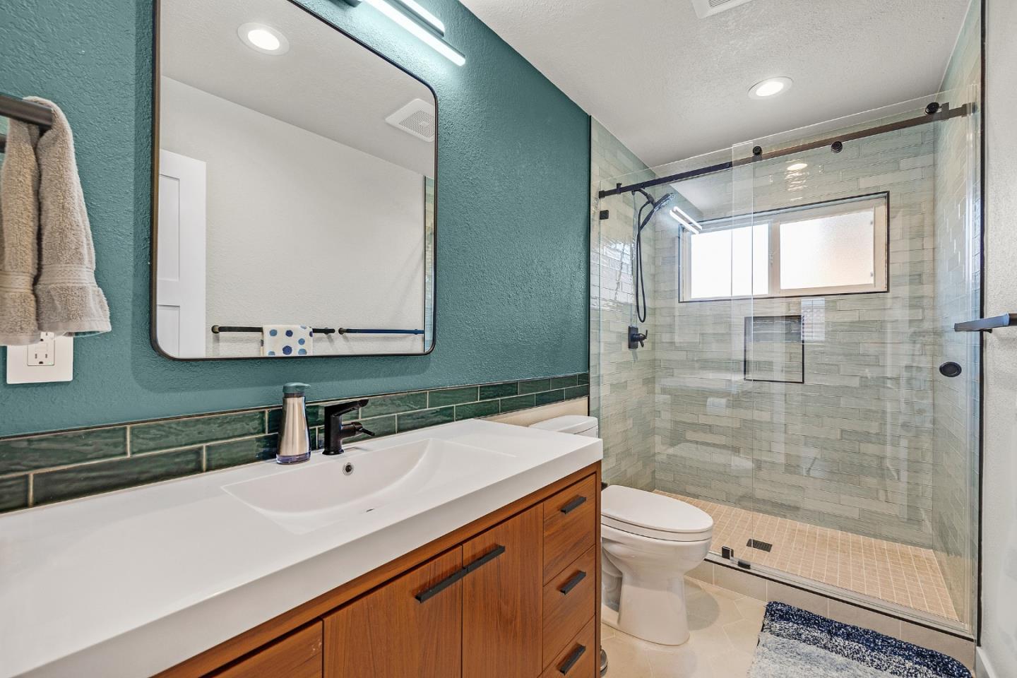 Detail Gallery Image 17 of 35 For 2461 Boxwood Dr, San Jose,  CA 95128 - 3 Beds | 2 Baths