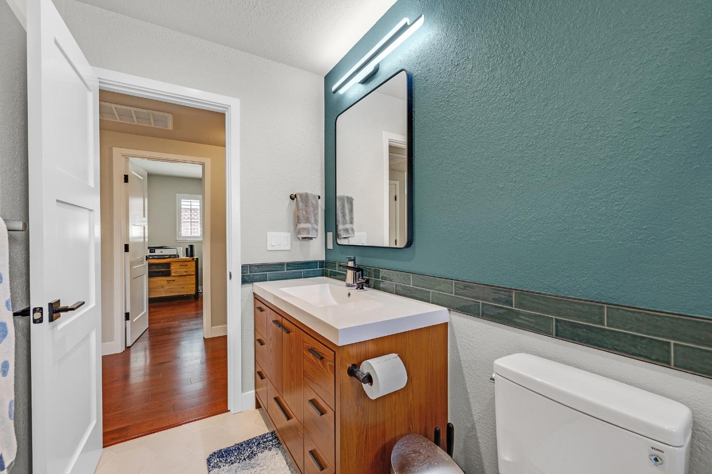 Detail Gallery Image 18 of 35 For 2461 Boxwood Dr, San Jose,  CA 95128 - 3 Beds | 2 Baths