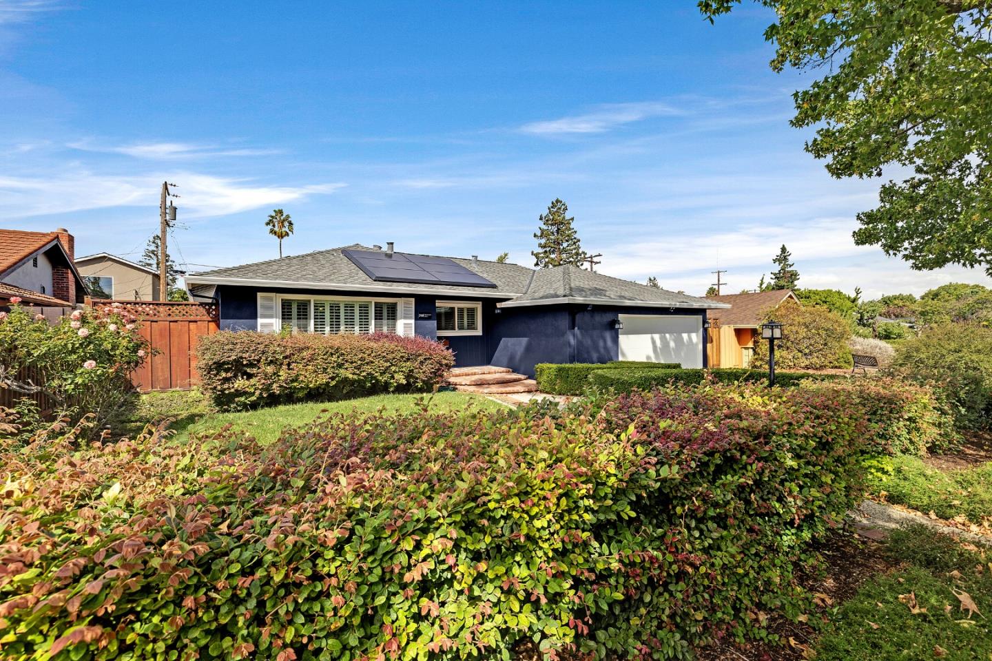 Detail Gallery Image 2 of 35 For 2461 Boxwood Dr, San Jose,  CA 95128 - 3 Beds | 2 Baths