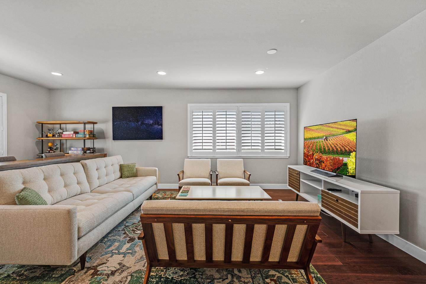 Detail Gallery Image 9 of 35 For 2461 Boxwood Dr, San Jose,  CA 95128 - 3 Beds | 2 Baths