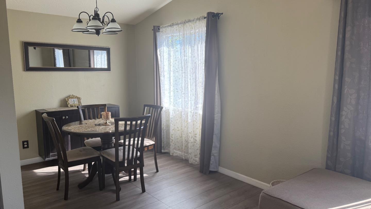 Detail Gallery Image 3 of 12 For 2855 Senter Rd #30,  San Jose,  CA 95111 - 2 Beds | 2 Baths