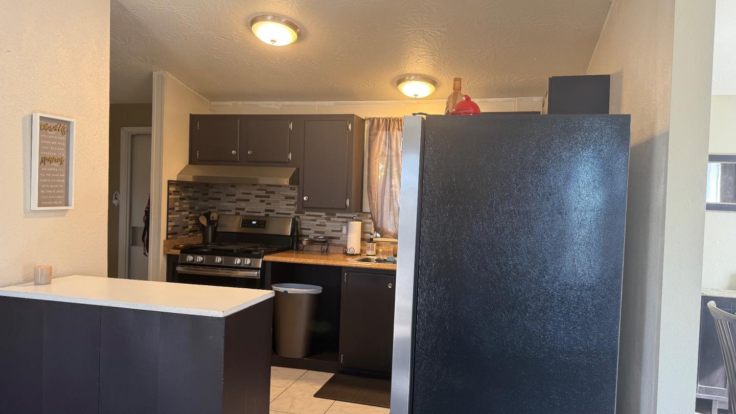 Detail Gallery Image 4 of 12 For 2855 Senter Rd #30,  San Jose,  CA 95111 - 2 Beds | 2 Baths