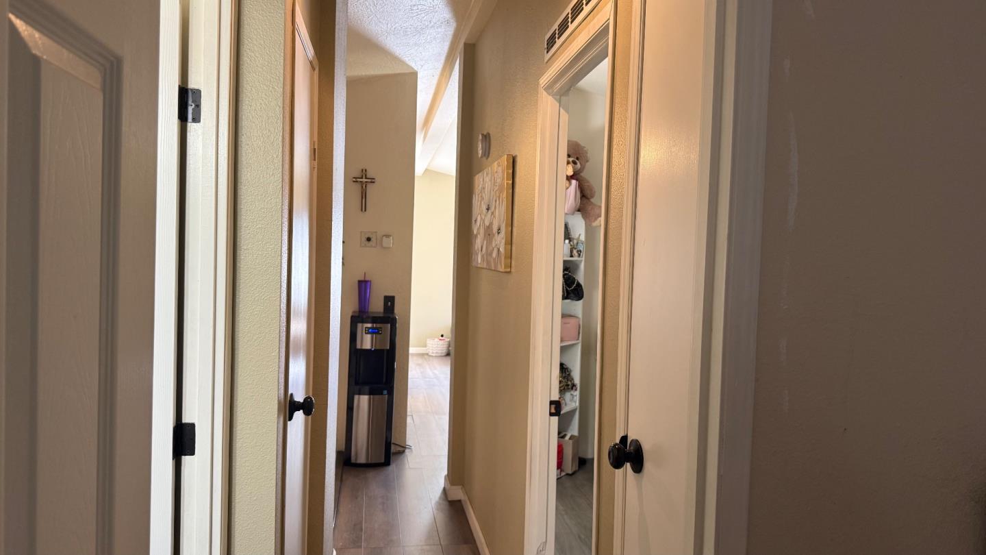 Detail Gallery Image 8 of 12 For 2855 Senter Rd #30,  San Jose,  CA 95111 - 2 Beds | 2 Baths