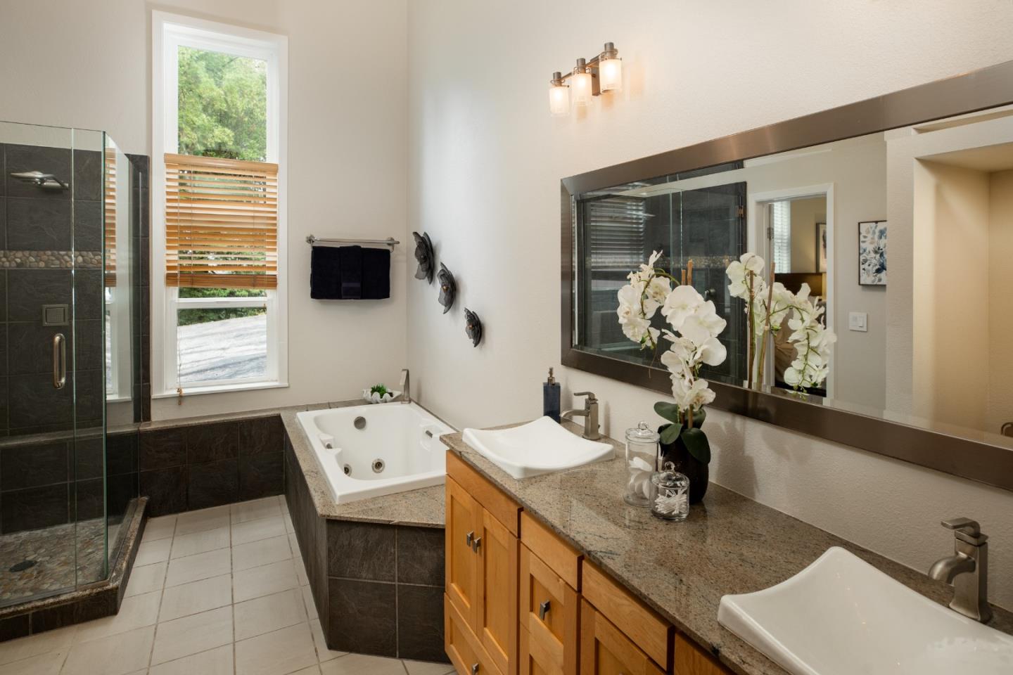 Detail Gallery Image 26 of 52 For 215 Marty Rd, Los Gatos,  CA 95033 - 5 Beds | 5 Baths