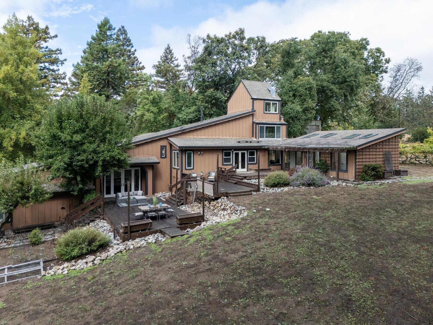 Detail Gallery Image 44 of 52 For 215 Marty Rd, Los Gatos,  CA 95033 - 5 Beds | 5 Baths