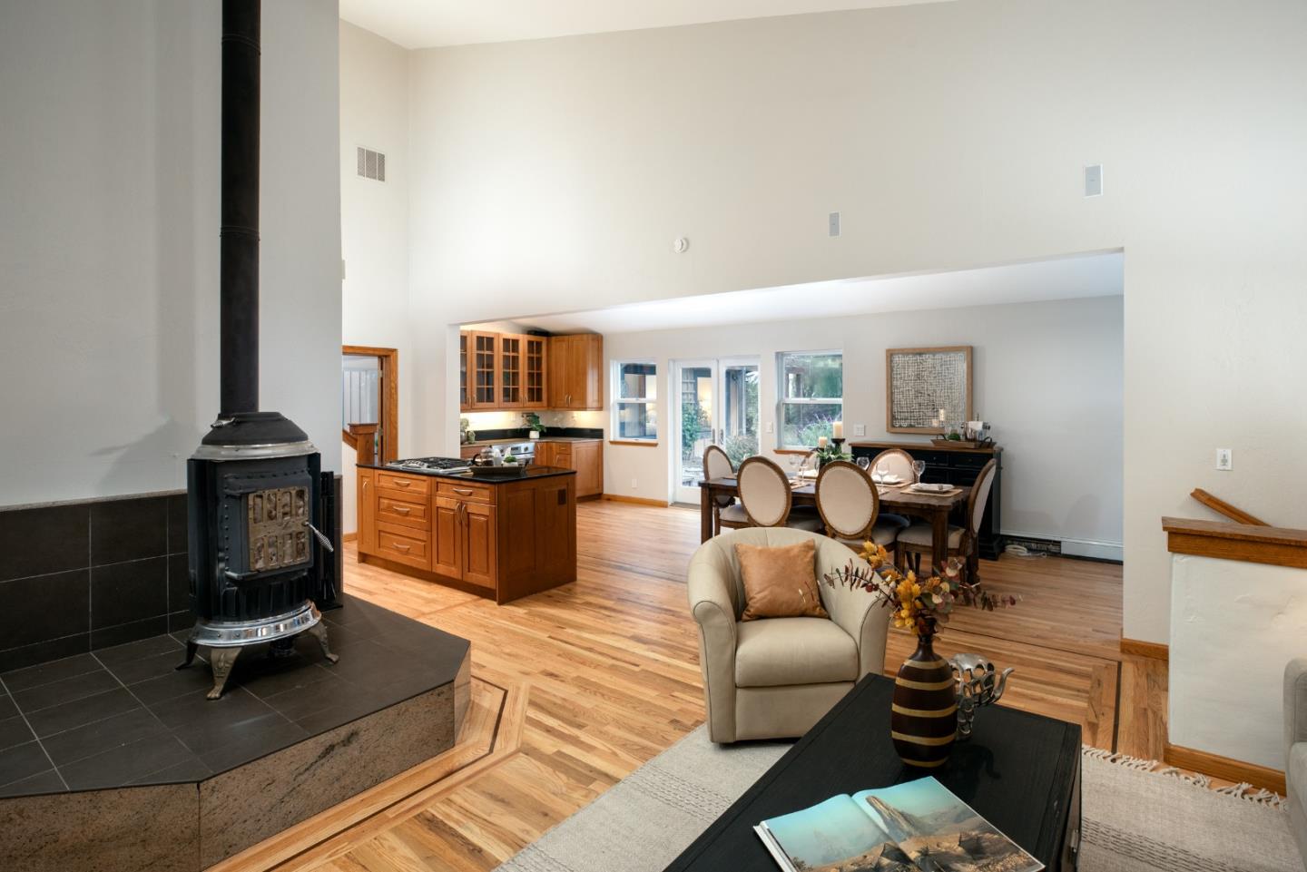 Detail Gallery Image 8 of 52 For 215 Marty Rd, Los Gatos,  CA 95033 - 5 Beds | 5 Baths