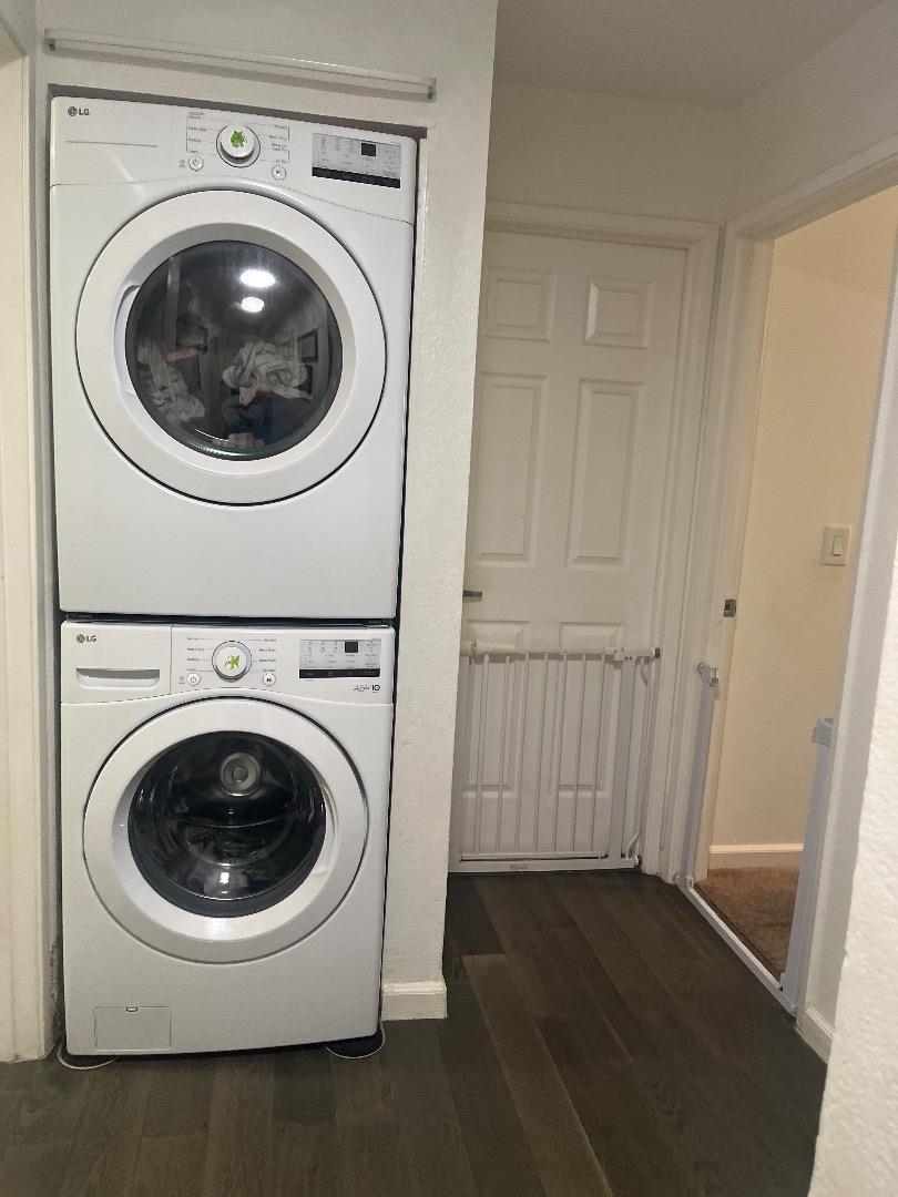 Detail Gallery Image 4 of 12 For 39997 Cedar Blvd. #153,  Newark,  CA 94560 - 3 Beds | 2 Baths