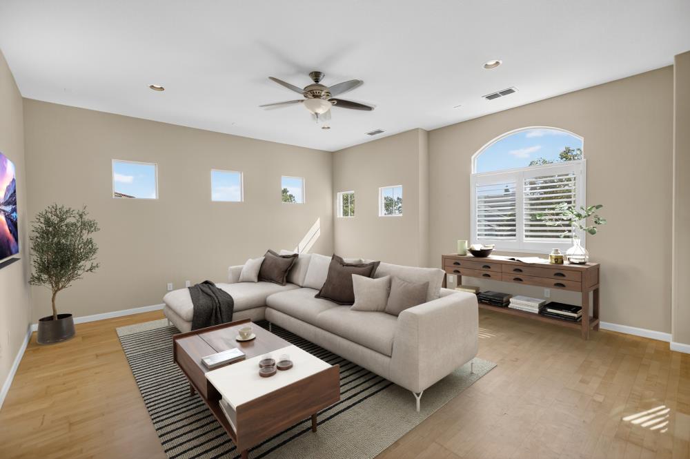 Detail Gallery Image 30 of 62 For 5817 Spring Flower Dr, Elk Grove,  CA 95757 - 4 Beds | 3 Baths