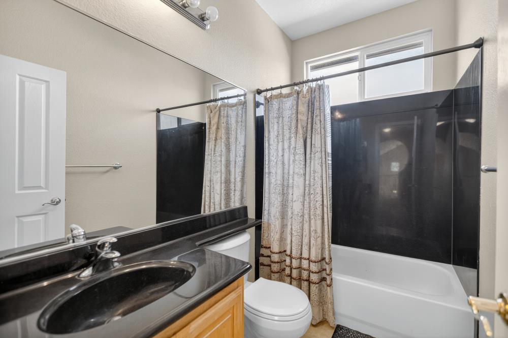 Detail Gallery Image 38 of 62 For 5817 Spring Flower Dr, Elk Grove,  CA 95757 - 4 Beds | 3 Baths