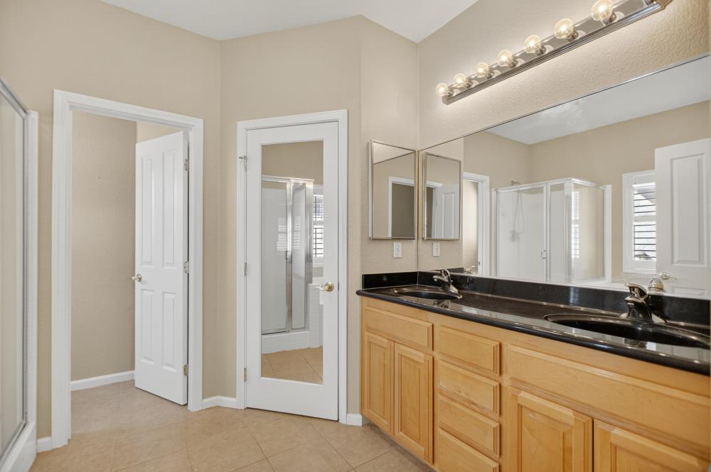 Detail Gallery Image 45 of 62 For 5817 Spring Flower Dr, Elk Grove,  CA 95757 - 4 Beds | 3 Baths