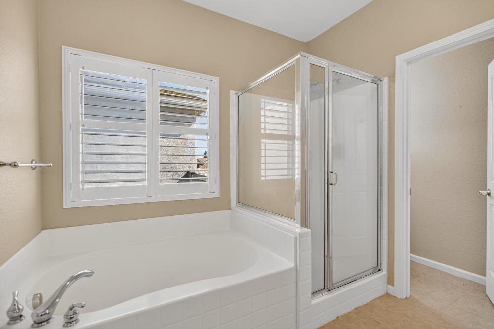 Detail Gallery Image 46 of 62 For 5817 Spring Flower Dr, Elk Grove,  CA 95757 - 4 Beds | 3 Baths