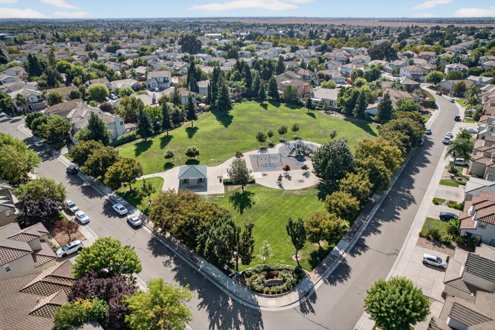 Detail Gallery Image 59 of 62 For 5817 Spring Flower Dr, Elk Grove,  CA 95757 - 4 Beds | 3 Baths