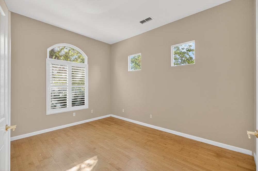 Detail Gallery Image 6 of 62 For 5817 Spring Flower Dr, Elk Grove,  CA 95757 - 4 Beds | 3 Baths