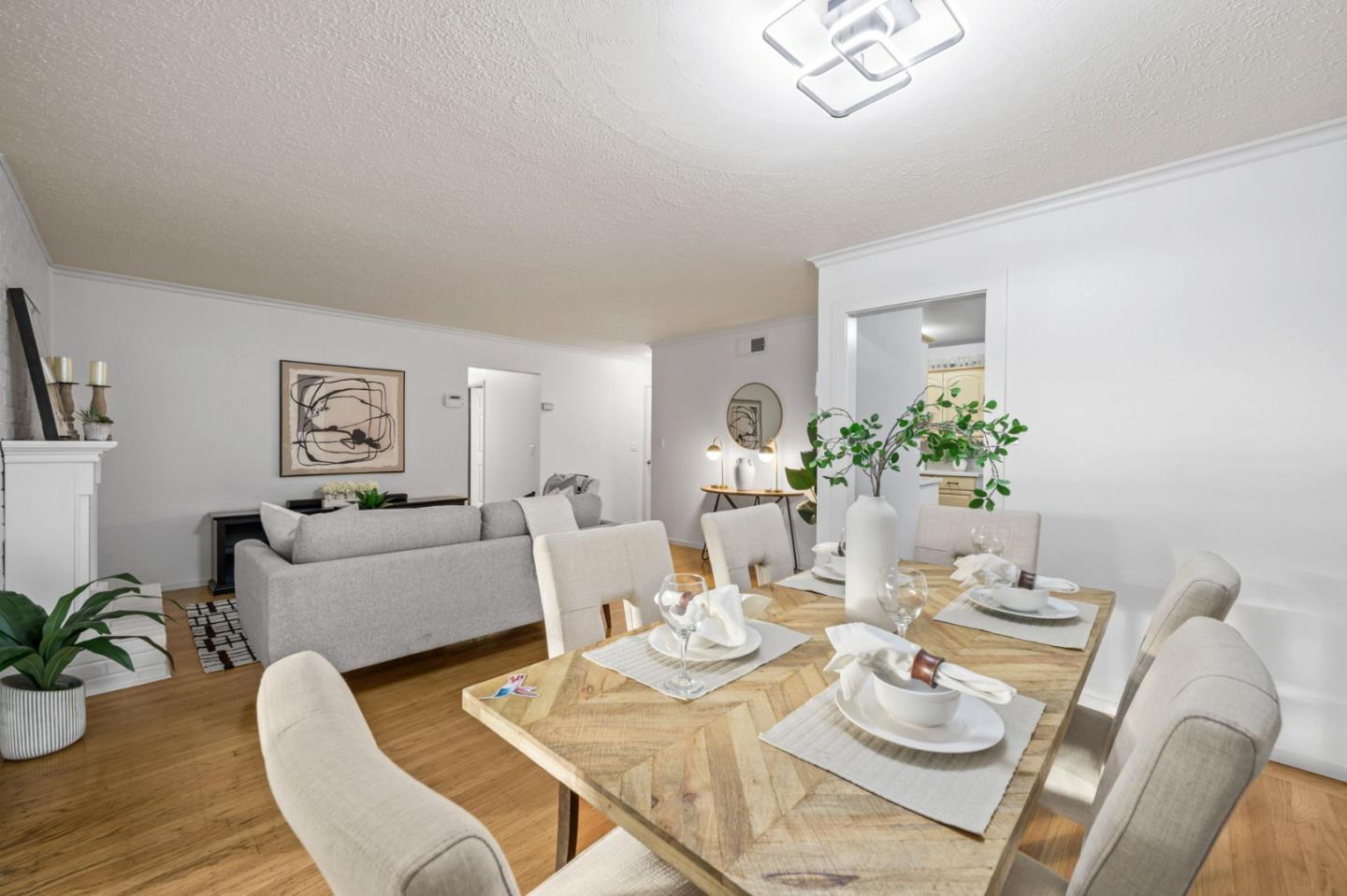 Detail Gallery Image 14 of 54 For 30487 Carroll Ave, Hayward,  CA 94544 - 3 Beds | 2 Baths