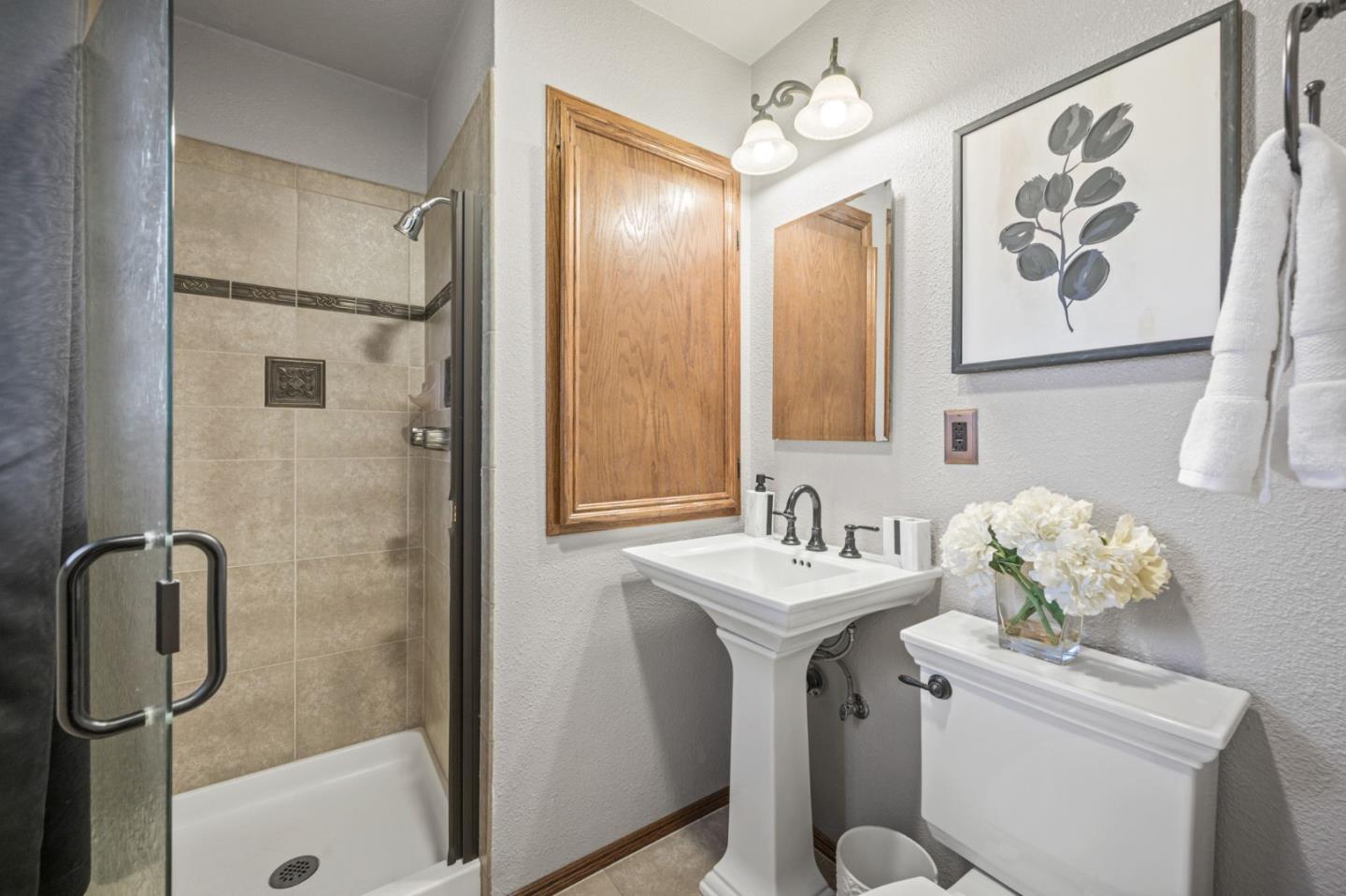 Detail Gallery Image 21 of 54 For 30487 Carroll Ave, Hayward,  CA 94544 - 3 Beds | 2 Baths