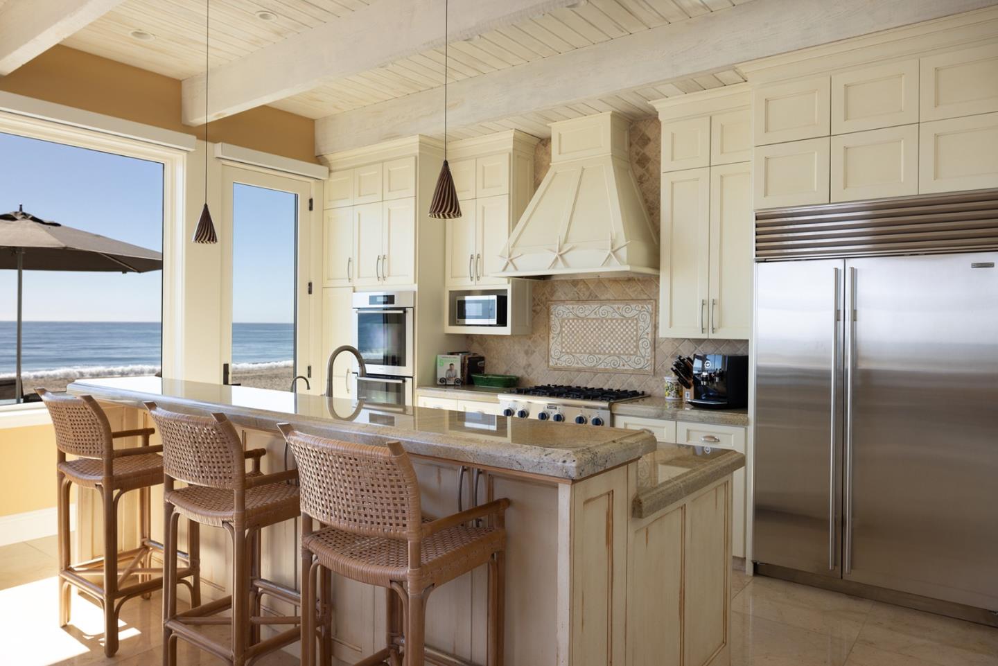 Detail Gallery Image 13 of 31 For 553 Beach Dr, Aptos,  CA 95003 - 4 Beds | 3 Baths