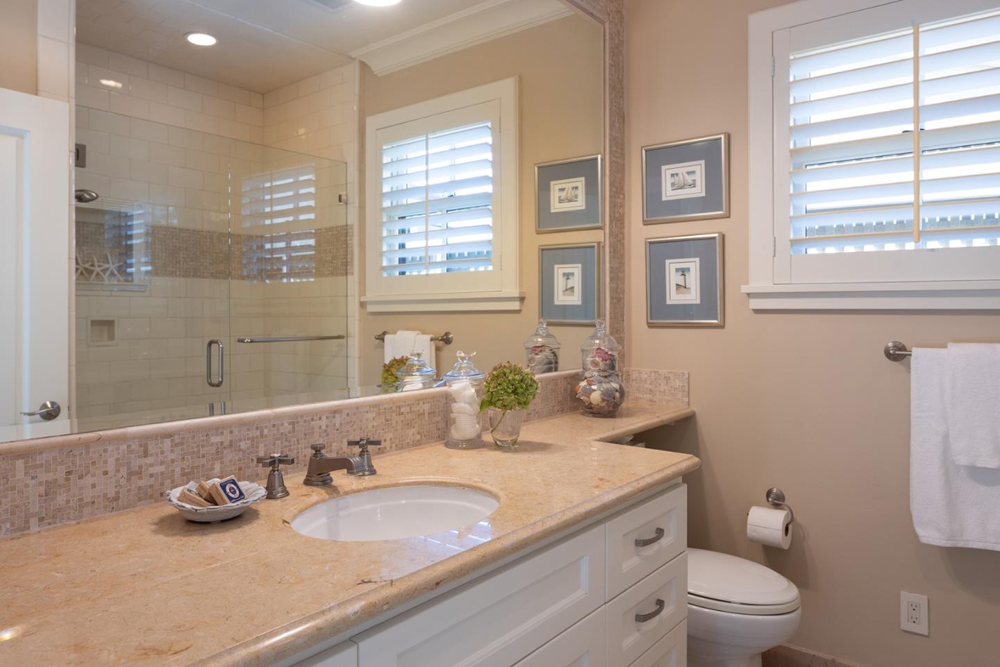 Detail Gallery Image 20 of 31 For 553 Beach Dr, Aptos,  CA 95003 - 4 Beds | 3 Baths