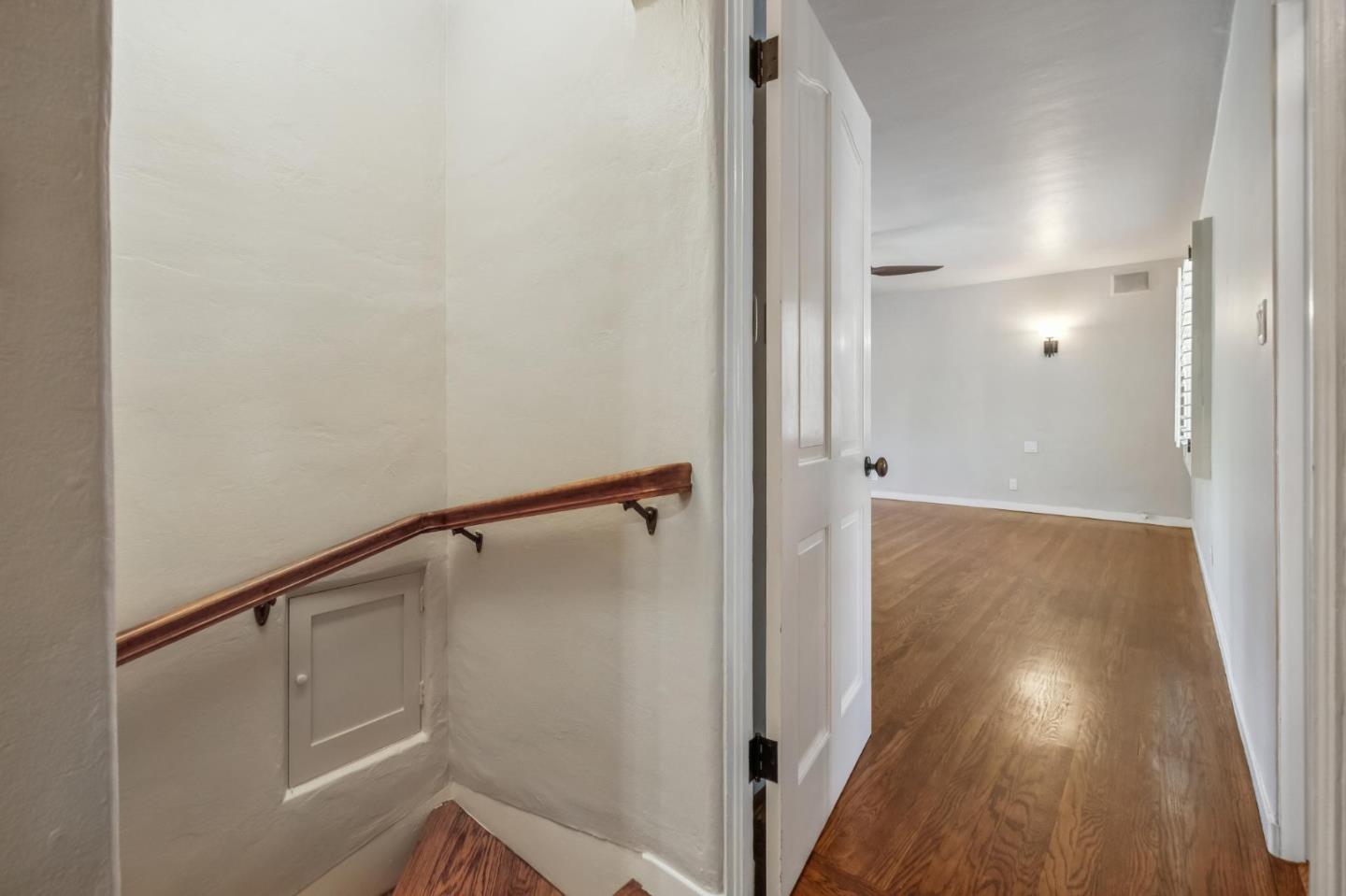 Detail Gallery Image 103 of 151 For 590 Center Dr, Palo Alto,  CA 94301 - 5 Beds | 3 Baths