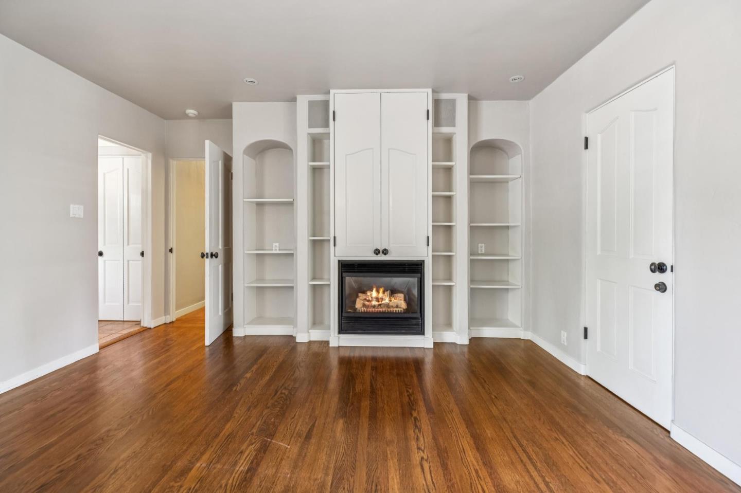 Detail Gallery Image 106 of 151 For 590 Center Dr, Palo Alto,  CA 94301 - 5 Beds | 3 Baths