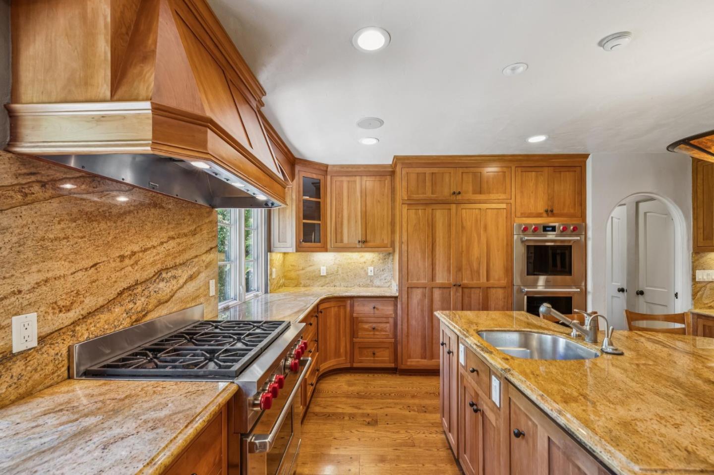 Detail Gallery Image 62 of 151 For 590 Center Dr, Palo Alto,  CA 94301 - 5 Beds | 3 Baths