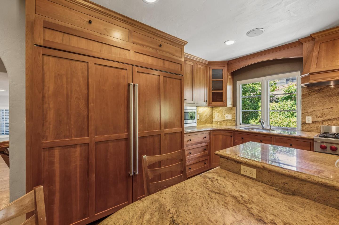 Detail Gallery Image 67 of 151 For 590 Center Dr, Palo Alto,  CA 94301 - 5 Beds | 3 Baths