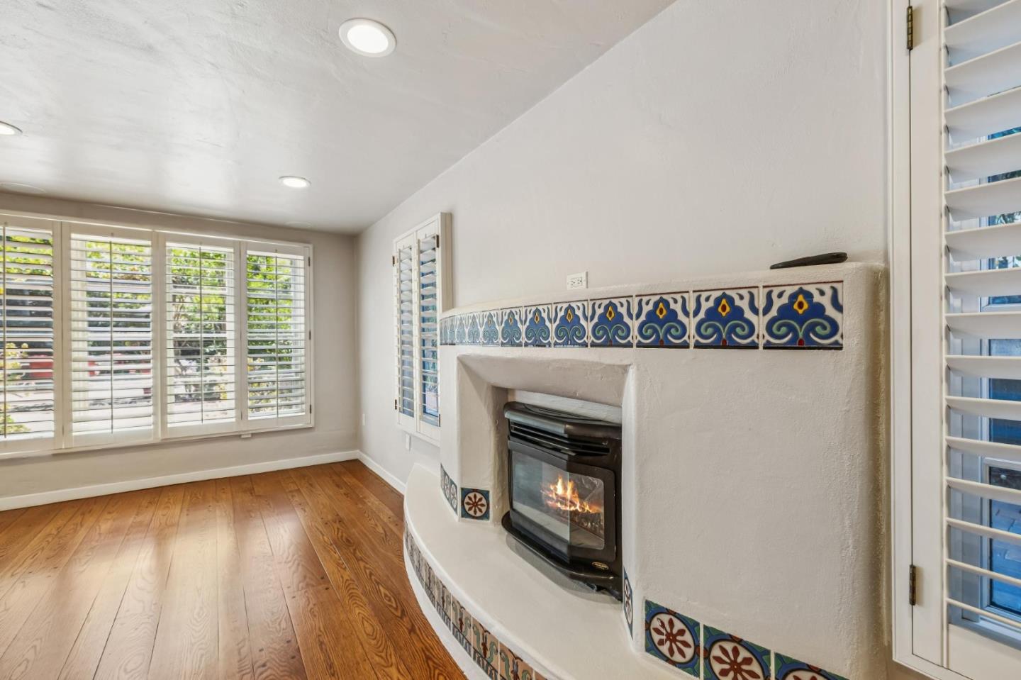 Detail Gallery Image 74 of 151 For 590 Center Dr, Palo Alto,  CA 94301 - 5 Beds | 3 Baths