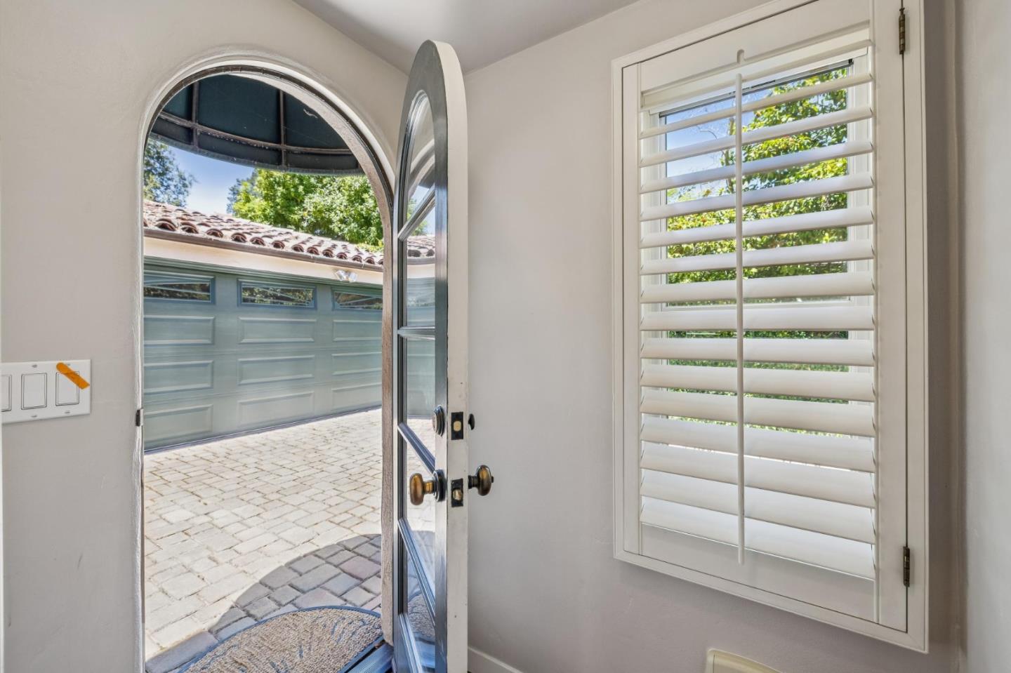 Detail Gallery Image 76 of 151 For 590 Center Dr, Palo Alto,  CA 94301 - 5 Beds | 3 Baths