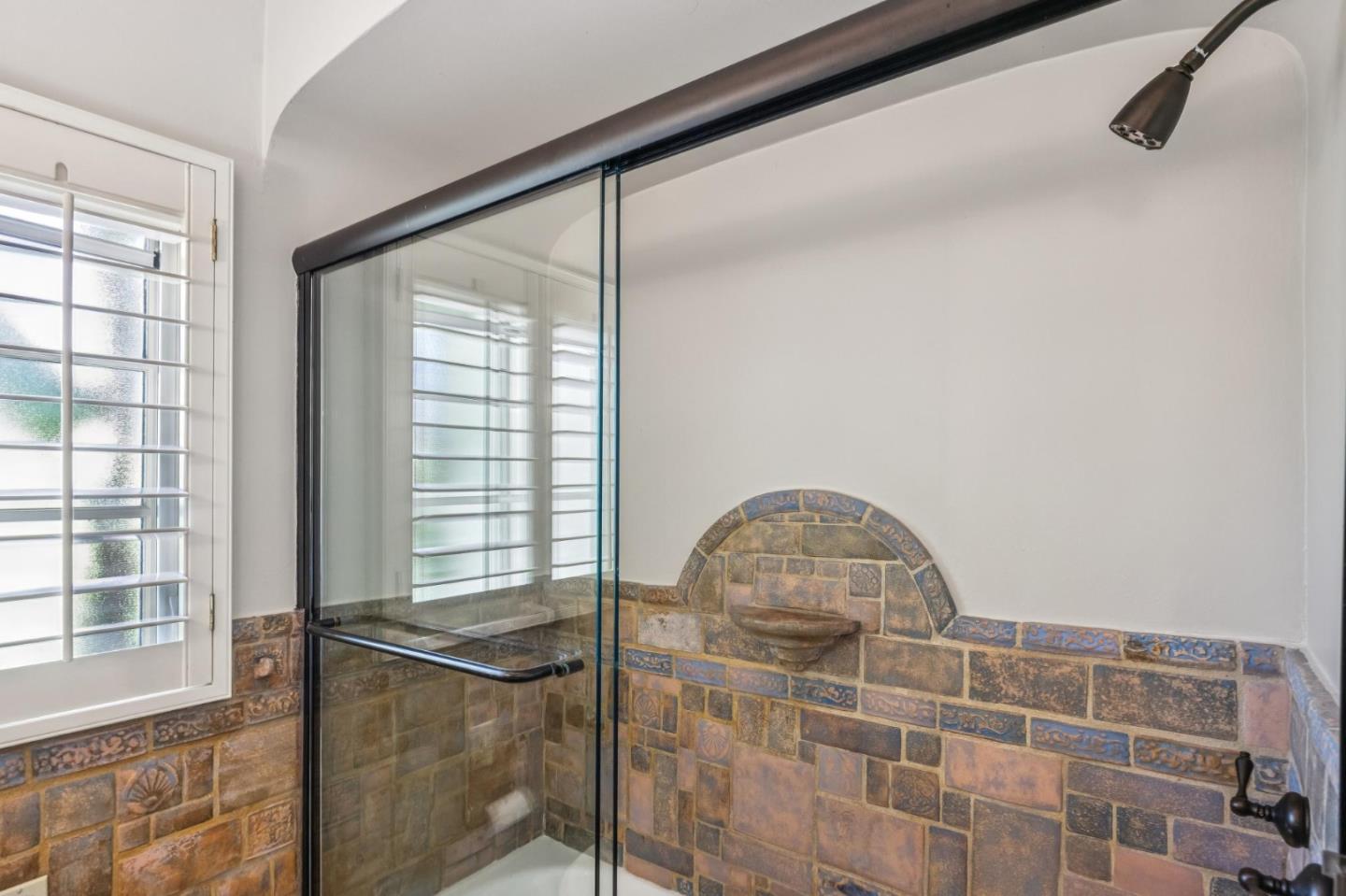 Detail Gallery Image 79 of 151 For 590 Center Dr, Palo Alto,  CA 94301 - 5 Beds | 3 Baths