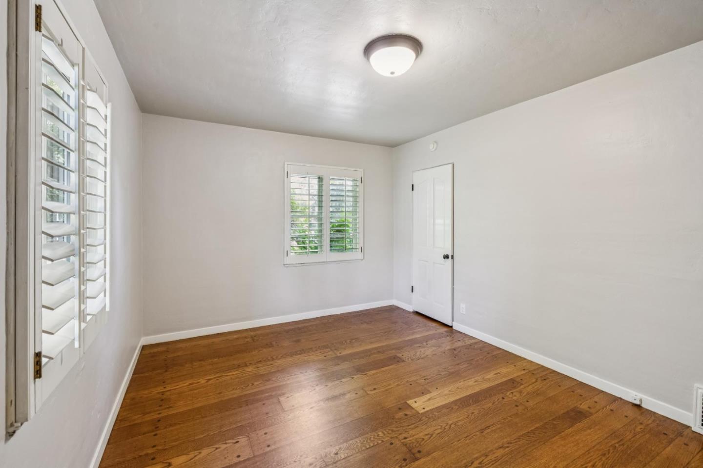 Detail Gallery Image 82 of 151 For 590 Center Dr, Palo Alto,  CA 94301 - 5 Beds | 3 Baths